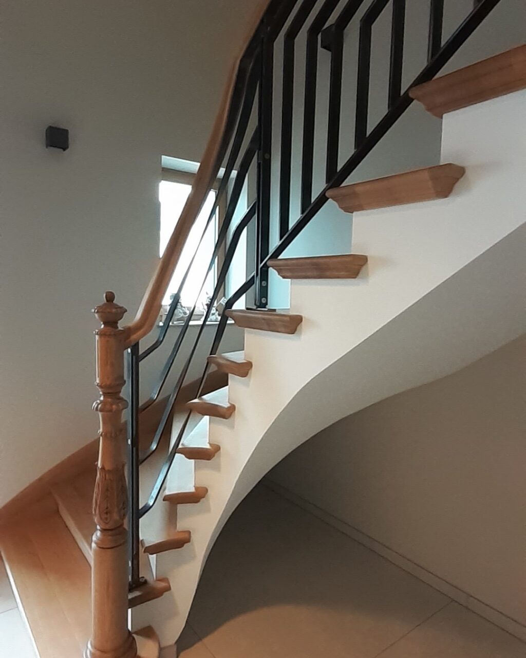 Instagram post from treppentunk. This post is in position 4.